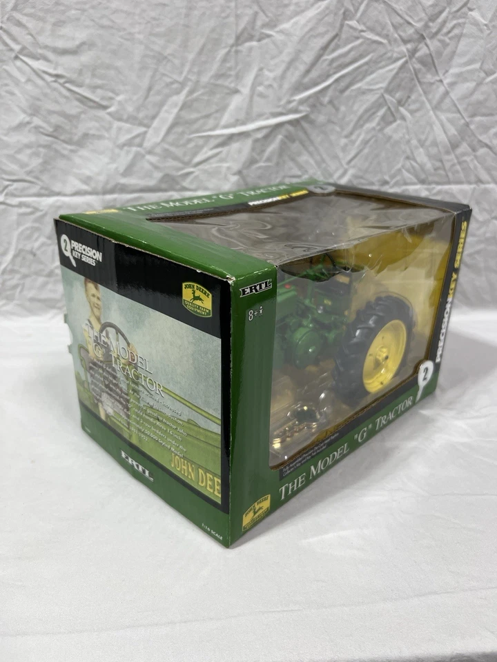 Tractor ERTL John Deere Modelo “G” Precision Key Serie 2 2006 Foto 2 de 4
