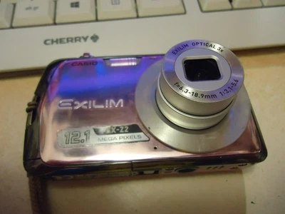 Casio Exilim EX-Z2 12.1 M pixels camera averiada recambios España - Imagen 1 de 4