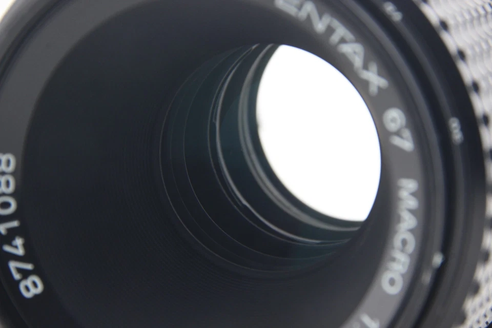 Late Model [ NEAR MINT ] SMC PENTAX 67 Macro 135mm f/4 for 6x7 67 67II - Image 3 of 4