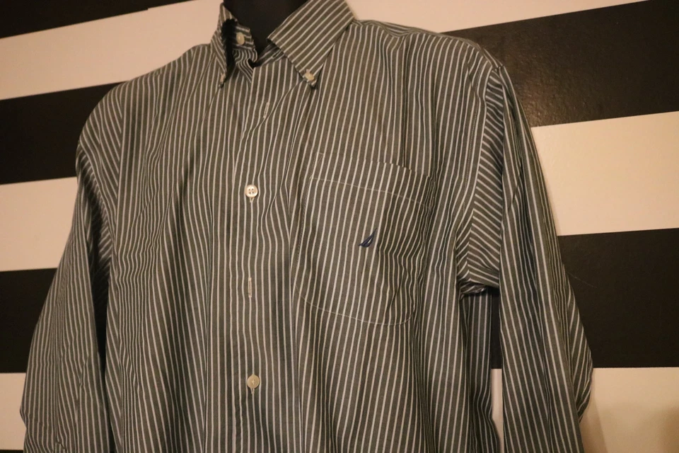 Camisa de vestir Nautica para hombre blanca/gris a rayas 100 % algodón botones delanteros talla 15,5 Foto 3 de 4
