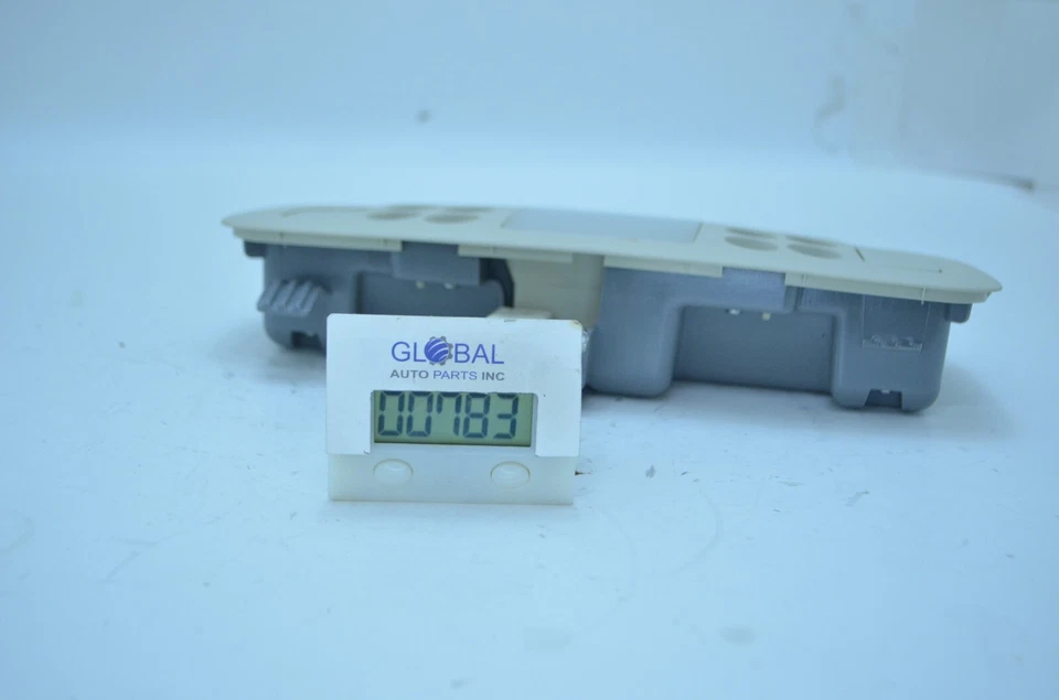 06-13 LEXUS IS250 IS350 REAR DOME READING LIGHT LAMP OEM - Image 2 of 4