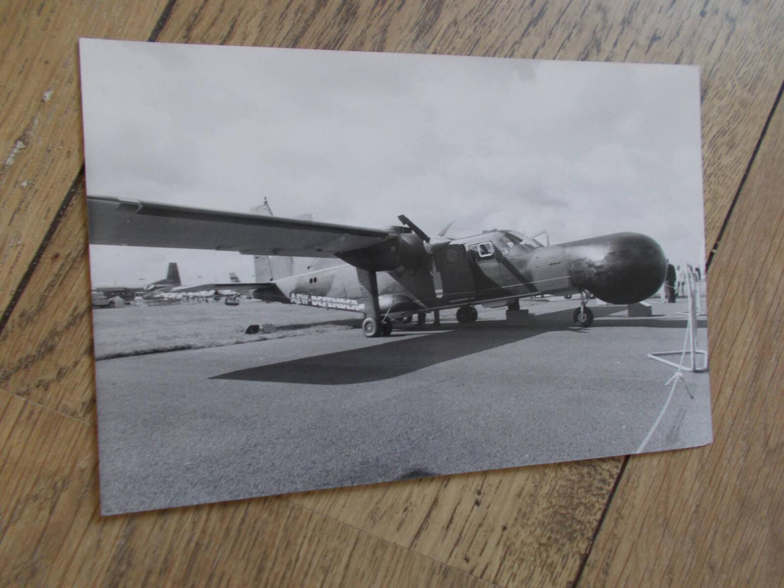 Britten-Norman BN2-Islander/Defender-Lot de 18 photos-Collection. | eBay
