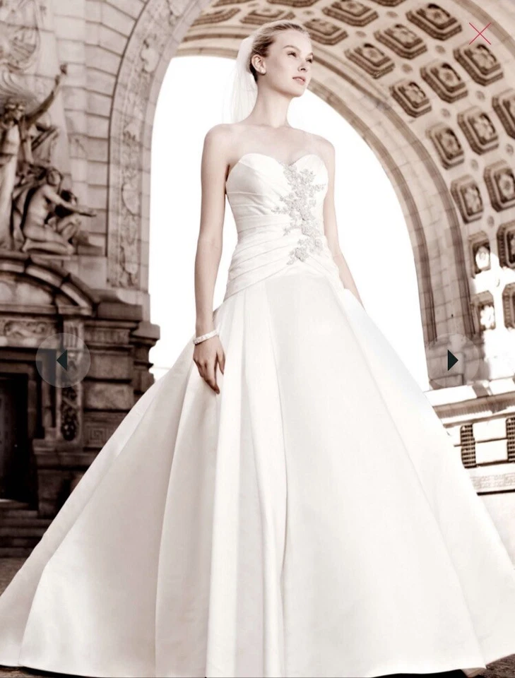 Hermoso vestido de novia Oleg Cassini muy por debajo del costo Foto 2 de 4