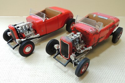 ミニカー [ERTL Collectibles] '32 Ford Street Rod 1:18 SCALE 1932 FORD STREET ROD (2 CARS 1 UNRESTORED 1 RESTORED