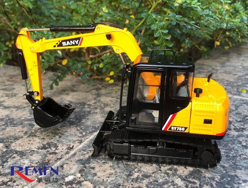 SANY 1/35 Construction Vehicle Car SY75C-9 Diecast Excavator Collect Model Toy - Image 2 of 4