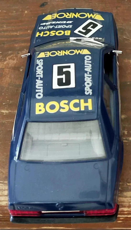 Burago 1/25 Mercedes Benz 190E Race Car - Blue - Immagine 3 di 4