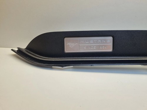 Ford Mustang VI 2020 Dekorleiste Zierleiste Blende Handschuhfach FR3B63044B88 - Bild 5 von 6