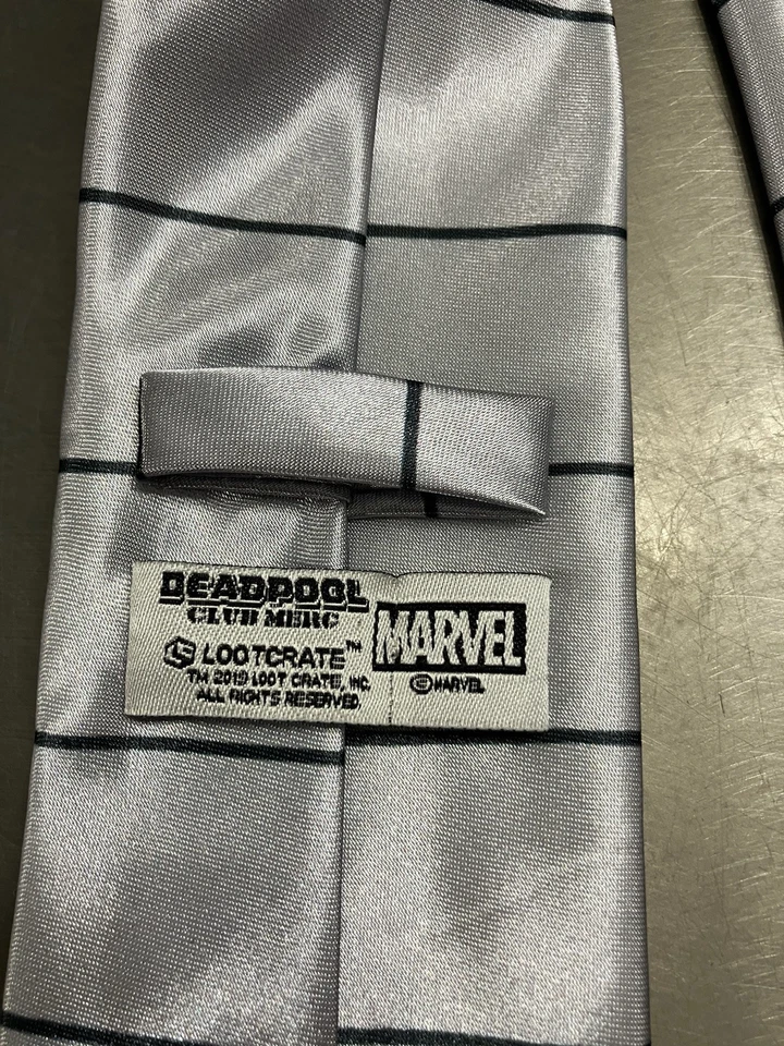 "Corbata para el cuello Deadpool para hombre plateada roja logotipo de X-Men Marvel Comics 3,5"" X 60""" Foto 3 de 4