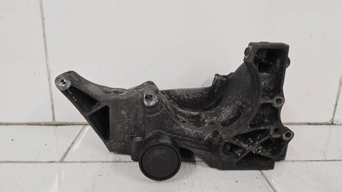 BMW 5 F10 F11 2011 Halterung Lichtmaschine 7802639 Diesel 180kW TTU4087