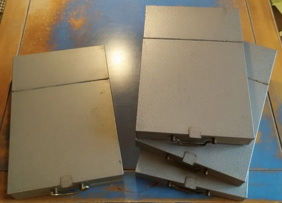 4 Schließfach Box Kassette vintage alt historisch Patina