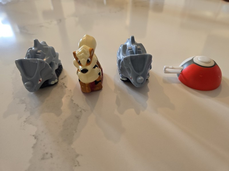 1999 Burger King Pokemon Toys Lot  3 Toys And Launcher - Pokemon The First Movie