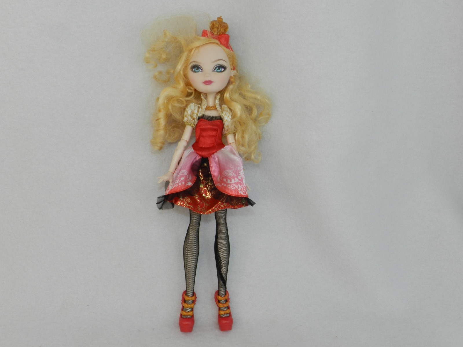Mattel Ever After High Apple White Doll 2012 First Chapter