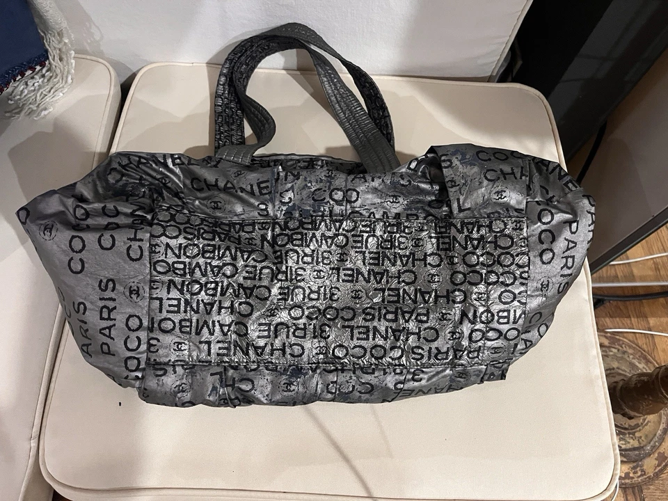 Bolso Chanel Project dañado Foto 2 de 4