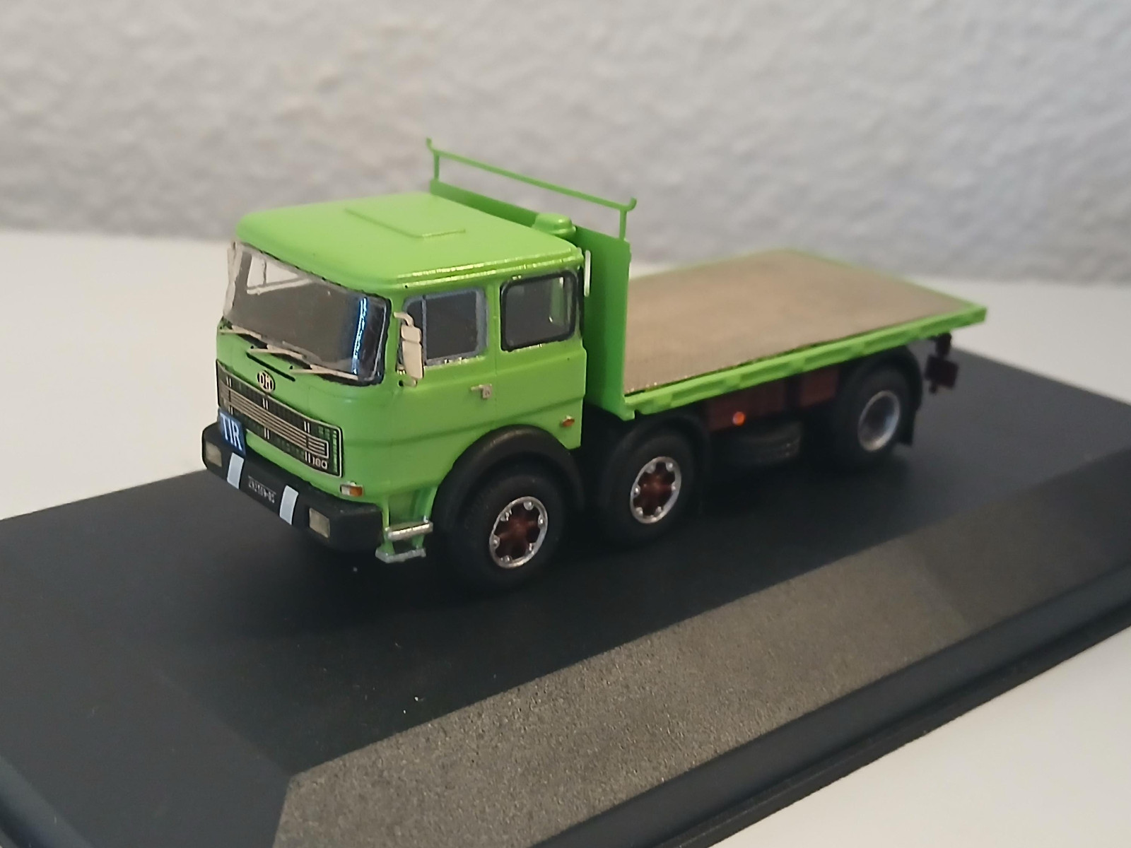 Camion OM Fiat 180 vert 1:87 H0 idéal pour charger vos réseaux ferroviaires