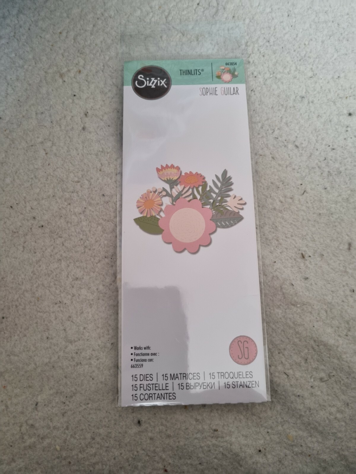 Sizzix Thinlits 15 Die Set - 663854 Floral Tropics by Sophie Guilar