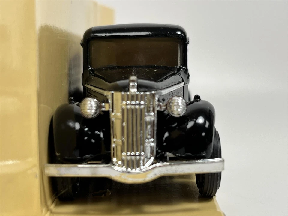 GMC Van 1937 Goblin Electric Cleaners Models of Yesteryear 1:45 Matchbox - Image 3 of 4