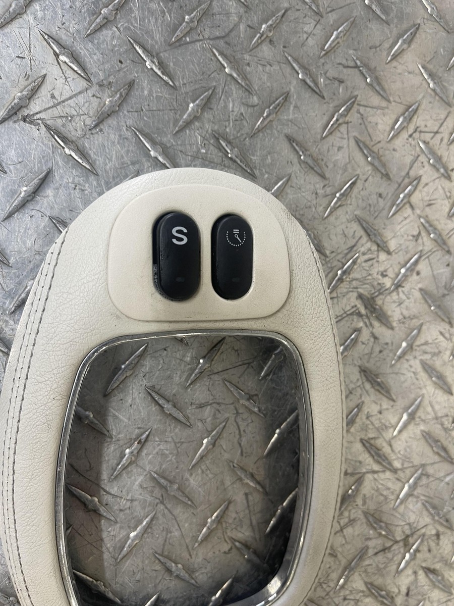 99-03 Jaguar XJ8 SV8 X308 Center Console Gear Shifter Bezel Trim