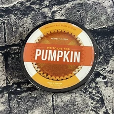Perfectly Posh "Pie to die for Pumpkin" body scrub 9 oz