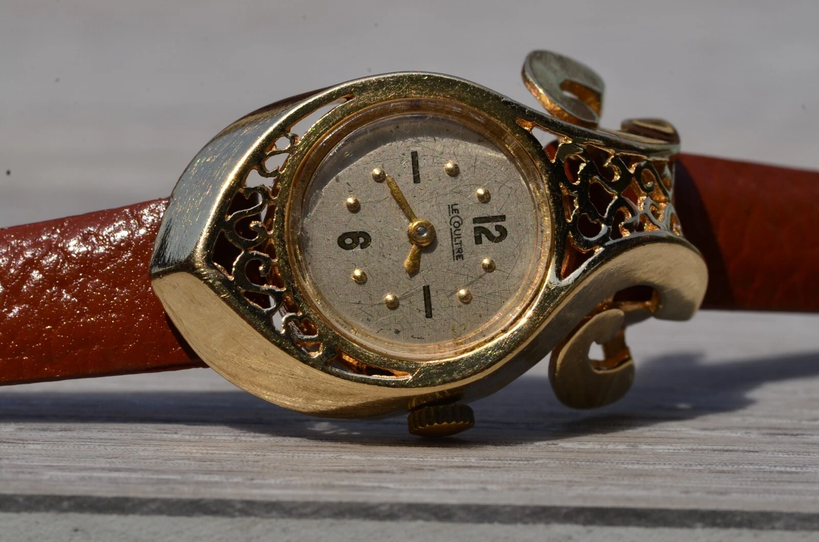 Jaeger LeCoultre — Ladies Retro Le Coultre Wrist Watch
