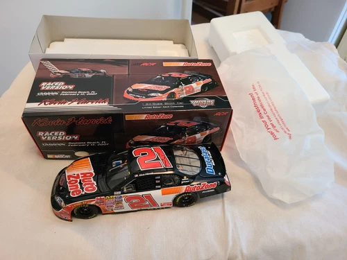 1:24 2007 Kevin Harvick #21 Auto Zone Daytona Raced Version Monte Carlo RCR