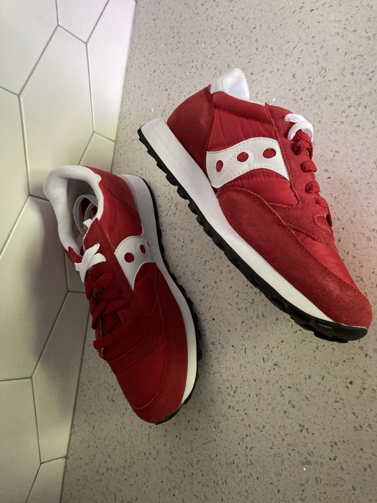 Size 9.5 Saucony Jazz Women's Athletic Shoes Sneaker Red White Lace Up 1044-151  thumbnail 3