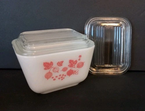 Vtg Pyrex Pink Gooseberry Refrigerator Dish #501, 1 1/2 Cup Capacity Extra Lid