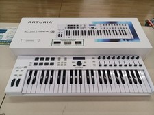 Arturia KeyLab Essential 49 USB MIDI Keyboard Controller White w/ Original Box