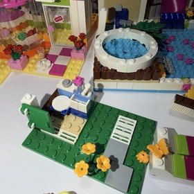 Lego Friends 41035, 41056 Lot Incomplete And Complete Sets - 8 Mini figures