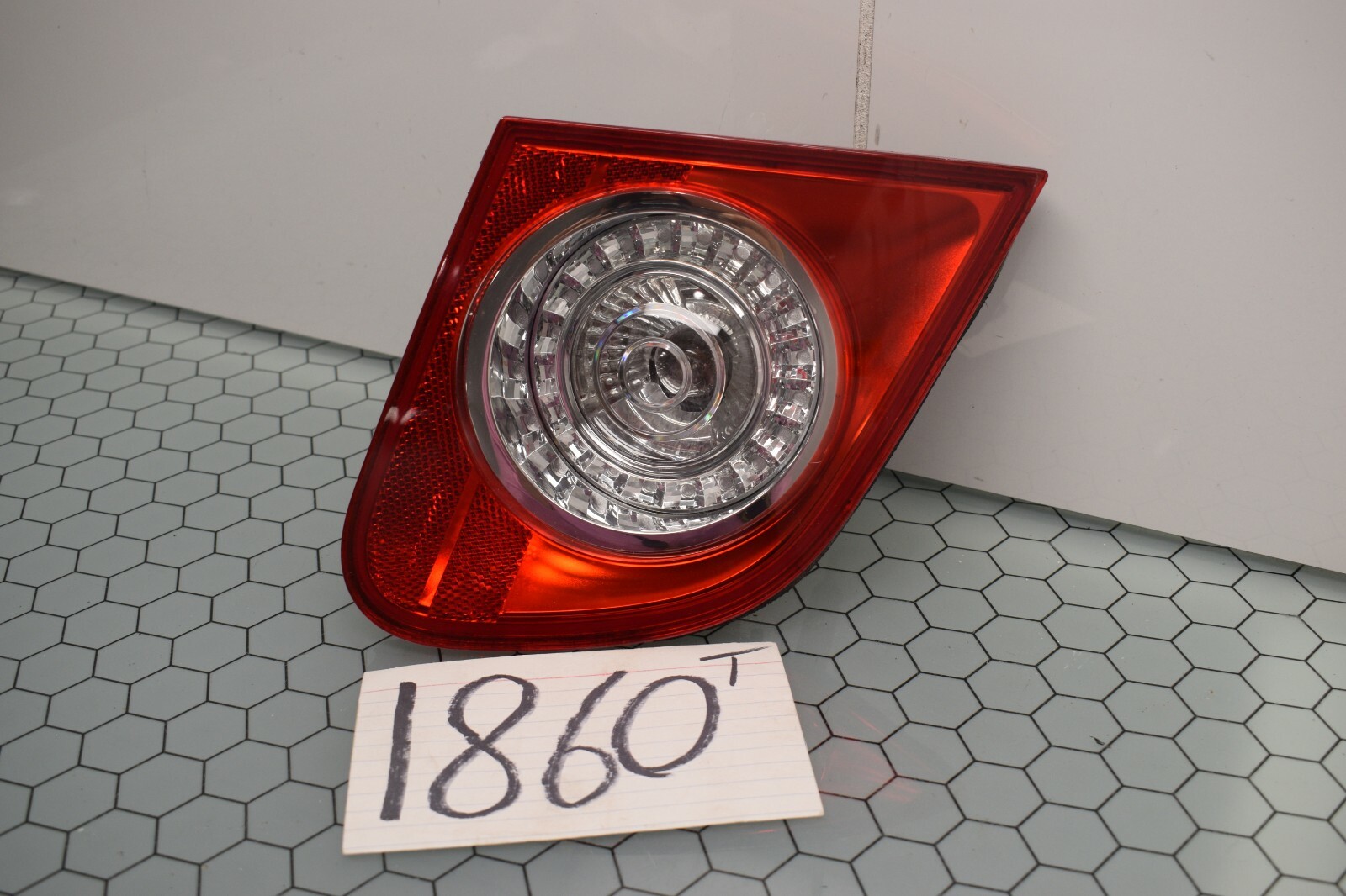 06 07 08 Volkswagen Passat PASSENGER Side Tail Light Used Rear Lamp #1860-T 