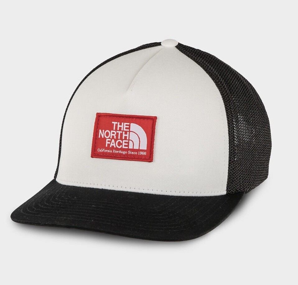 THE NORTH FACE Keep It Patched Trucker Hat TNF Black/Red THE NORTH FACE Keep It Patched Trucker Hat TNF Black/Red
