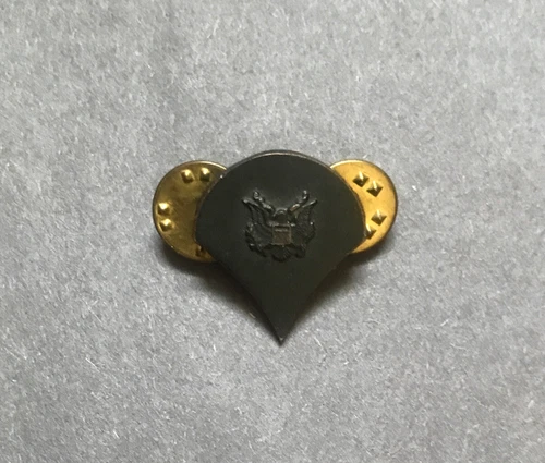 Vintage WWII Vietnam Eagle Uniform Pin Military Lapel