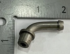 GM CONNECTOR RR AXLE VENT HOS 14056297 NEW OEM 14056297