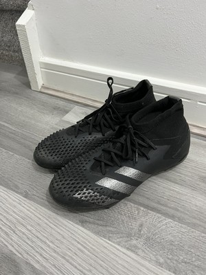 predator football boots size 3