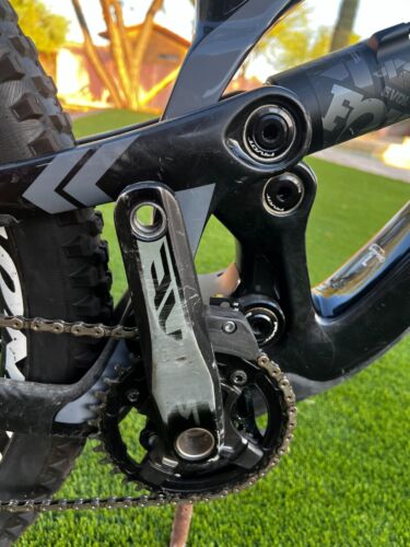 2023 Pivot Phoenix 29 Pro Downhill - Ex-Bernard Kerr Factory 2023 Season Bike - Picture 22 of 24