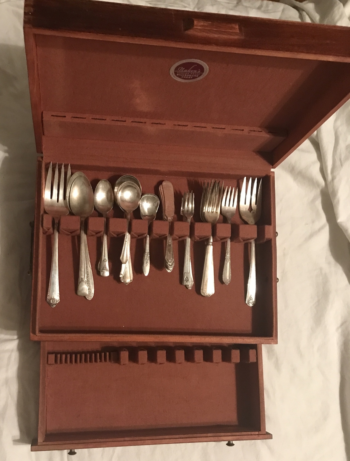 Vintage Naken’s Wood Mid Century Tarnish Proof Flatware Silver Chest