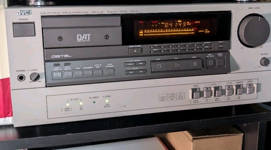 RARE) Jvc Ds-dt900 Professional Digital Audio Deck (DAT) (DATDECK