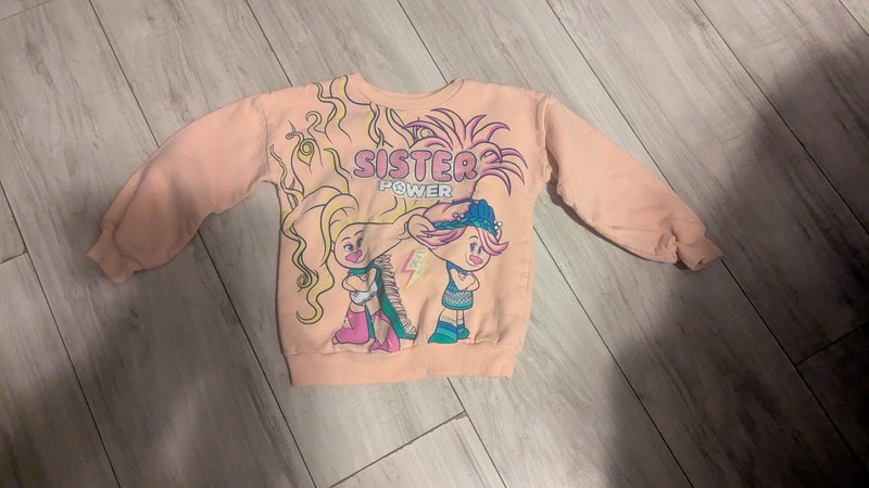 PEACH TROLLS   LONGSLEEVE SHIRT  SIZE 5/6