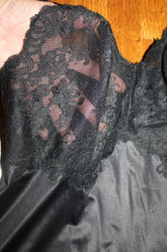 Vintage Vanity Fair Tricot Nylon black Full Slip Lace see through Detail trim 34