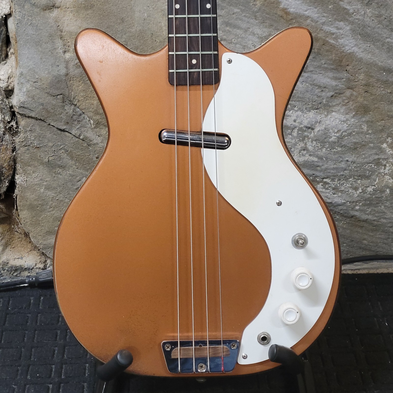 1961 Danelectro Shorthorn Bass 3412 w / Original Case