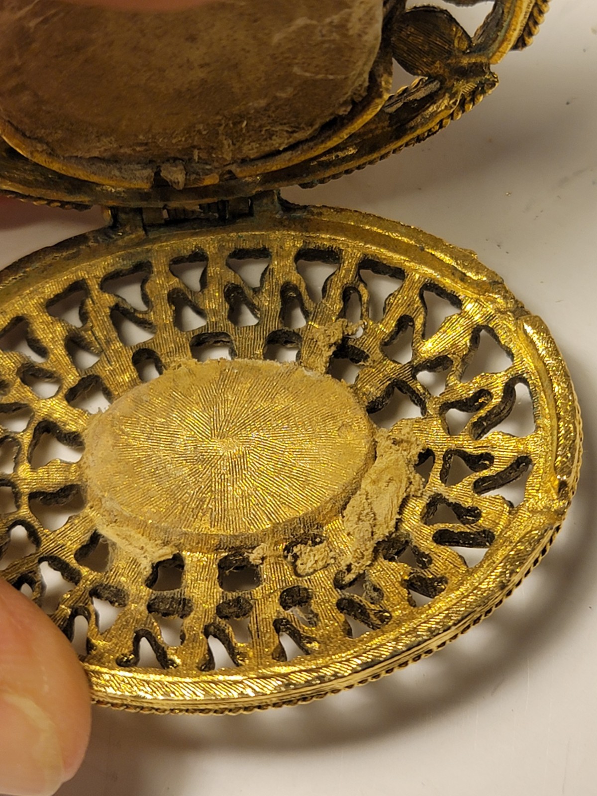 vintage 1970s Max Factor solid perfume cameo lock… - image 6