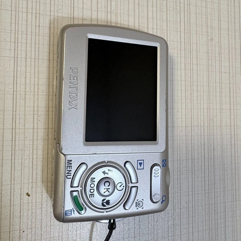 Pentax Optio E70 Kompaktkamera 10MP 3-facher optischer Zoom Champagnergold - Bild 3 von 4