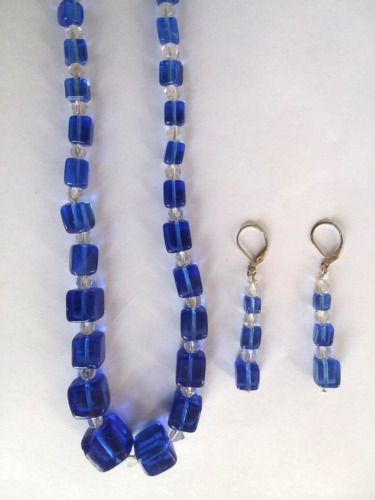 Vintage Blue Square Glass Bead Necklace Graduated 