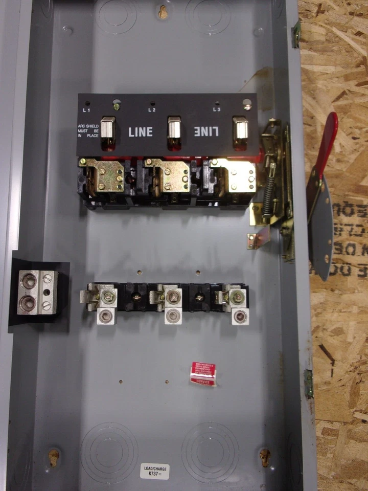 TG4324-GENERAL ELECTRIC-SAFETY SWITCH, 3P, NON-FUSIBLE, 200A, 240V, 4 W, NEMA 1 — 第 3/4 张图片