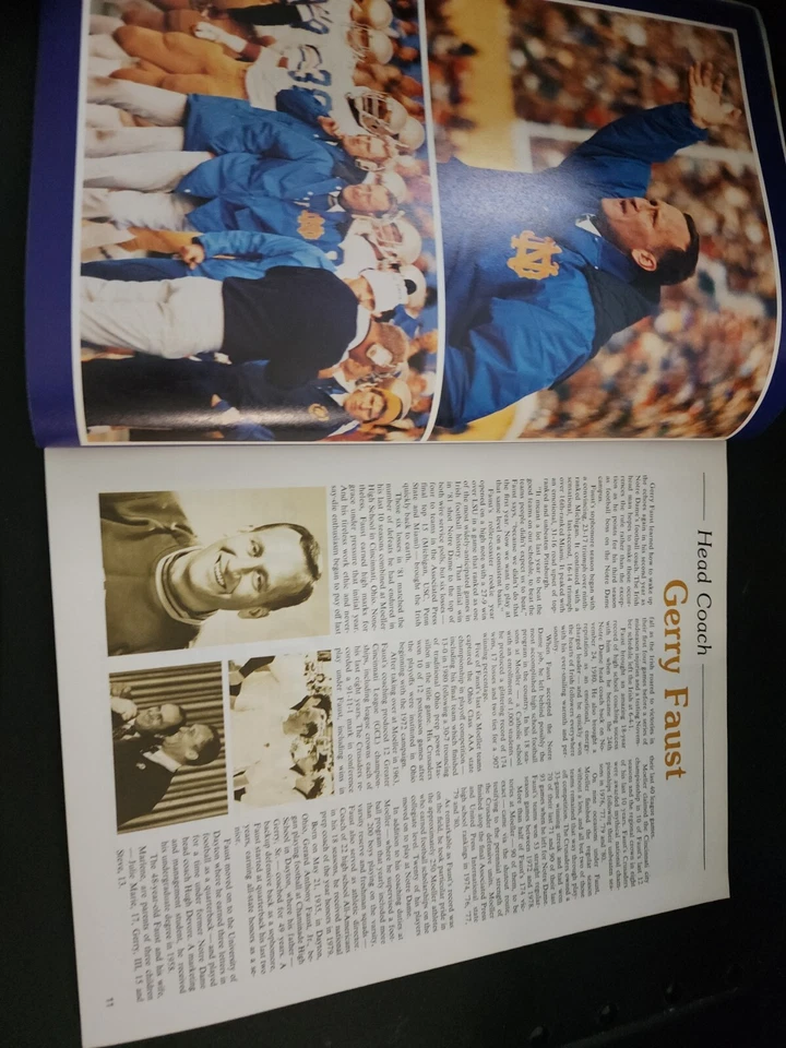 Vintage Notre Dame Football Program - Michigan State September 17, 1983 B14:641 - Image 4 of 4