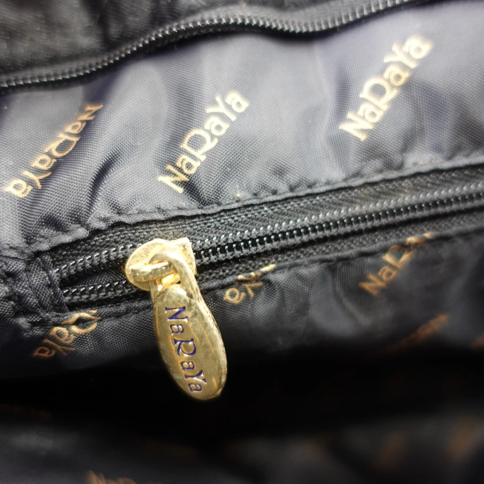 Bolso de Mano NaRaYa Negro Plisado Tejido Satinado Cremallera Acolchado Informal Viaje Llevar Todo Foto 3 de 4