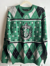 Wizarding World Harry Potter Slytherin Unisex size Small thick sweater. Nice.