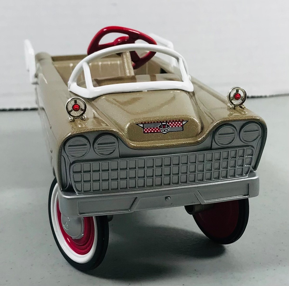 ミニカー BritishCar  MiniatureCarCollection Hallmark Kiddie Car Classic - 1961 Murray Circus Car - Limited