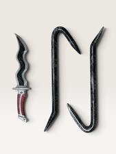 Mezco One 12 Red Hood - Wave Knife & Two Crowbars DC Comics 1 12 Scale Fodder