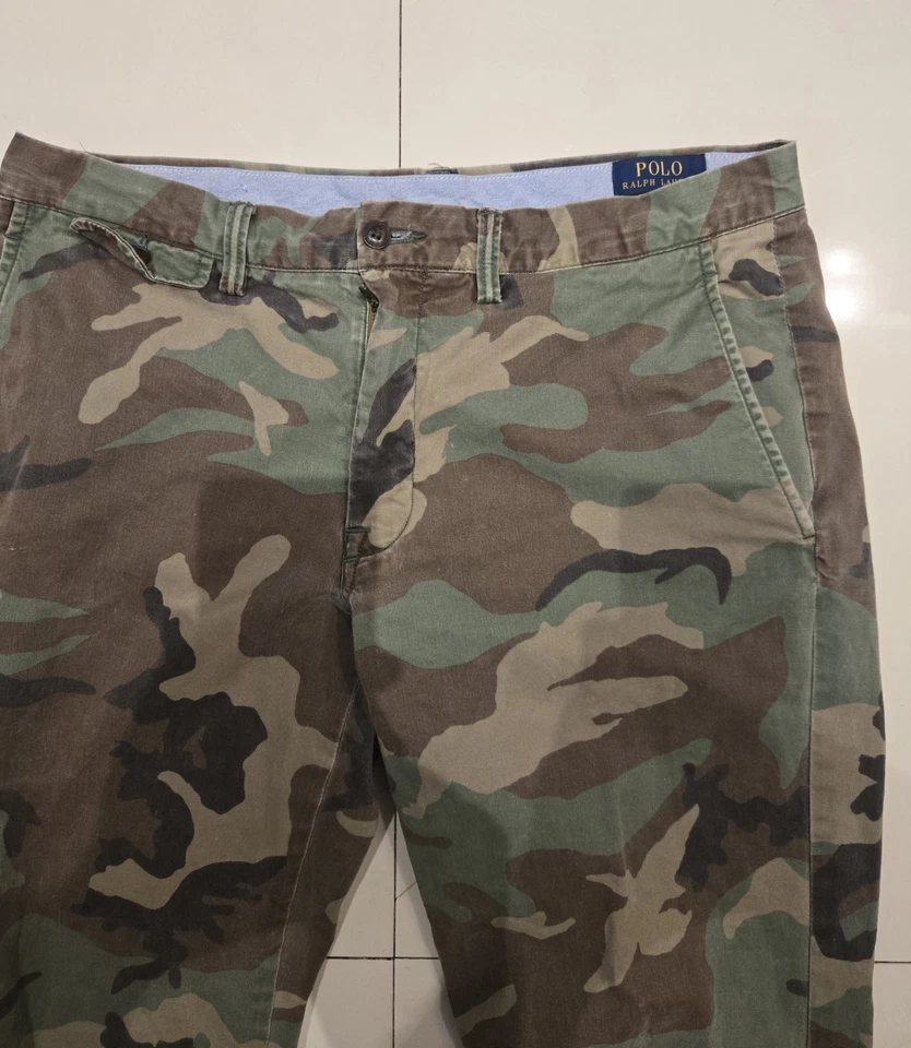 Pantalones chinos Polo Ralph Lauren verde camuflaje elástico calce recto 33x30 Foto 2 de 4