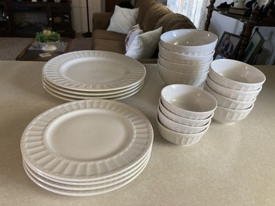 Gibson Zen Buffet 20 Piece Dinnerware Set White